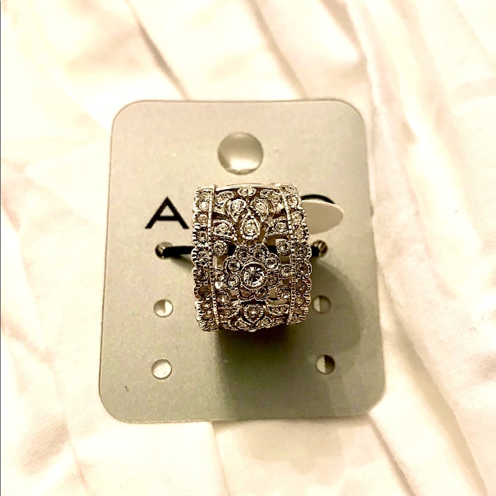 COPY - Ornate rhinestone ring